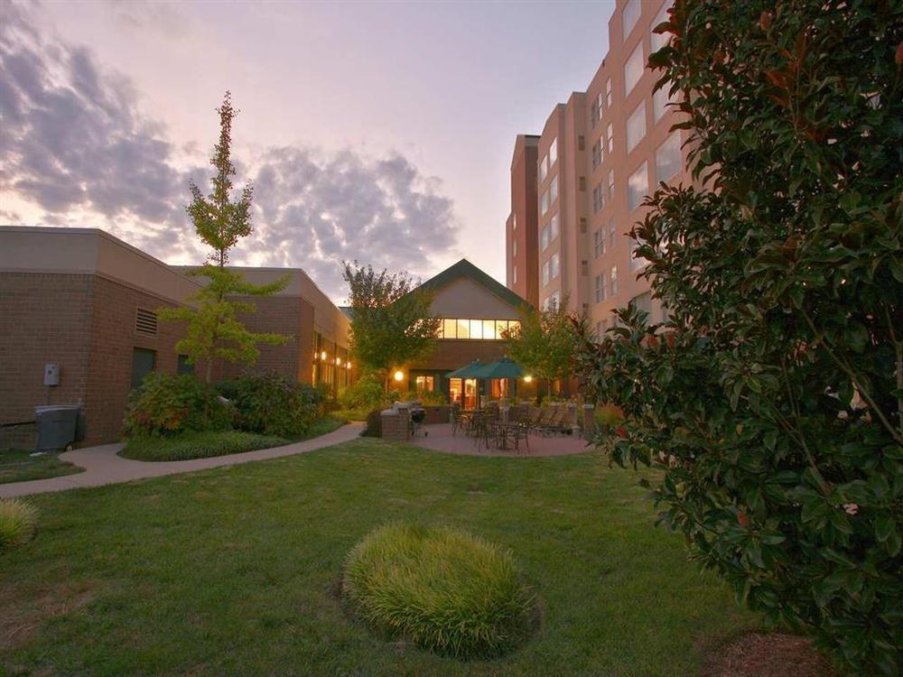 Homewood Suites Dulles-International Airport Herndon Exterior photo